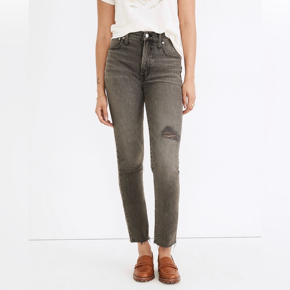 LIKE NEW The Perfect Vintage Jean in Cosner Wash: Knee-Rip Edition / 26